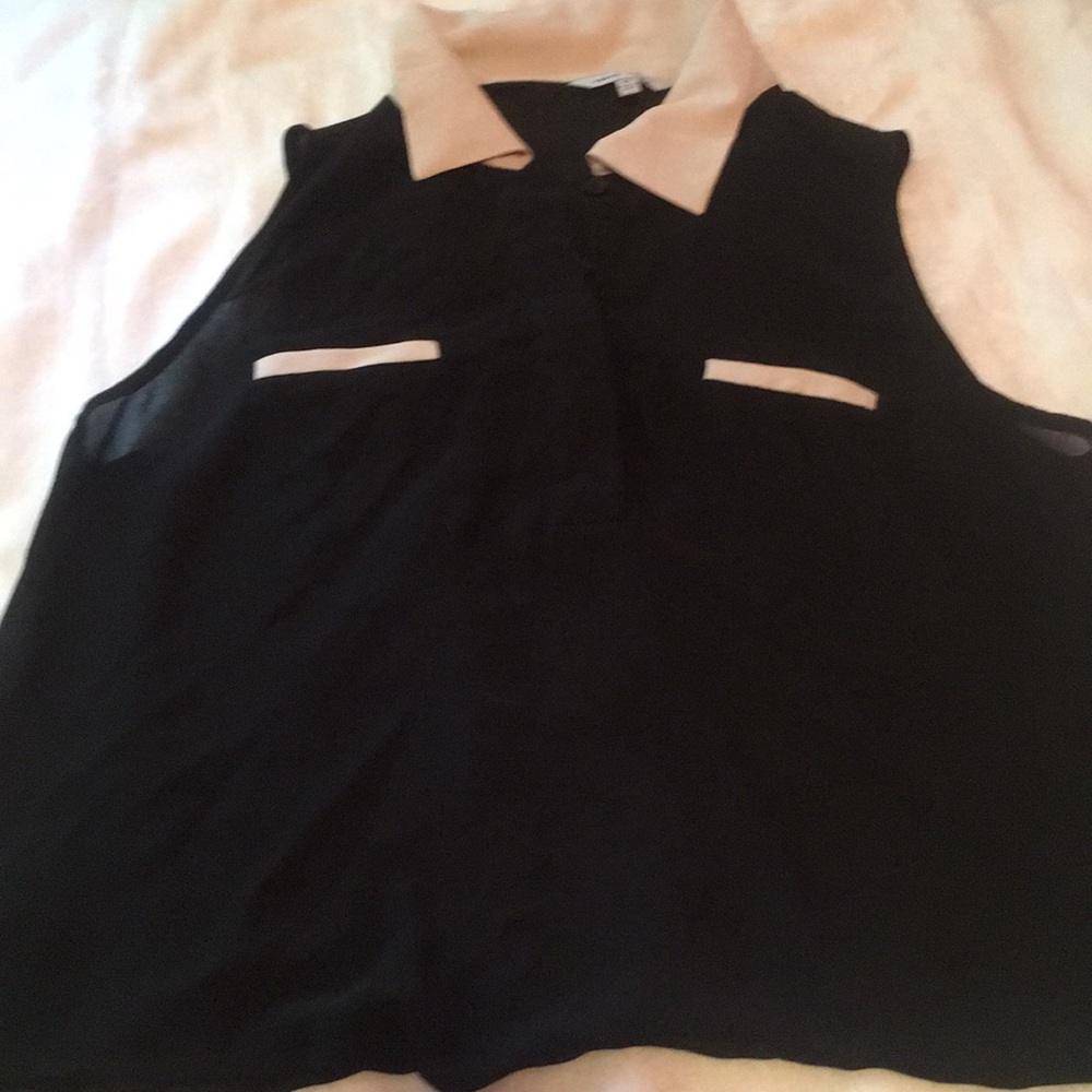 Black crop top